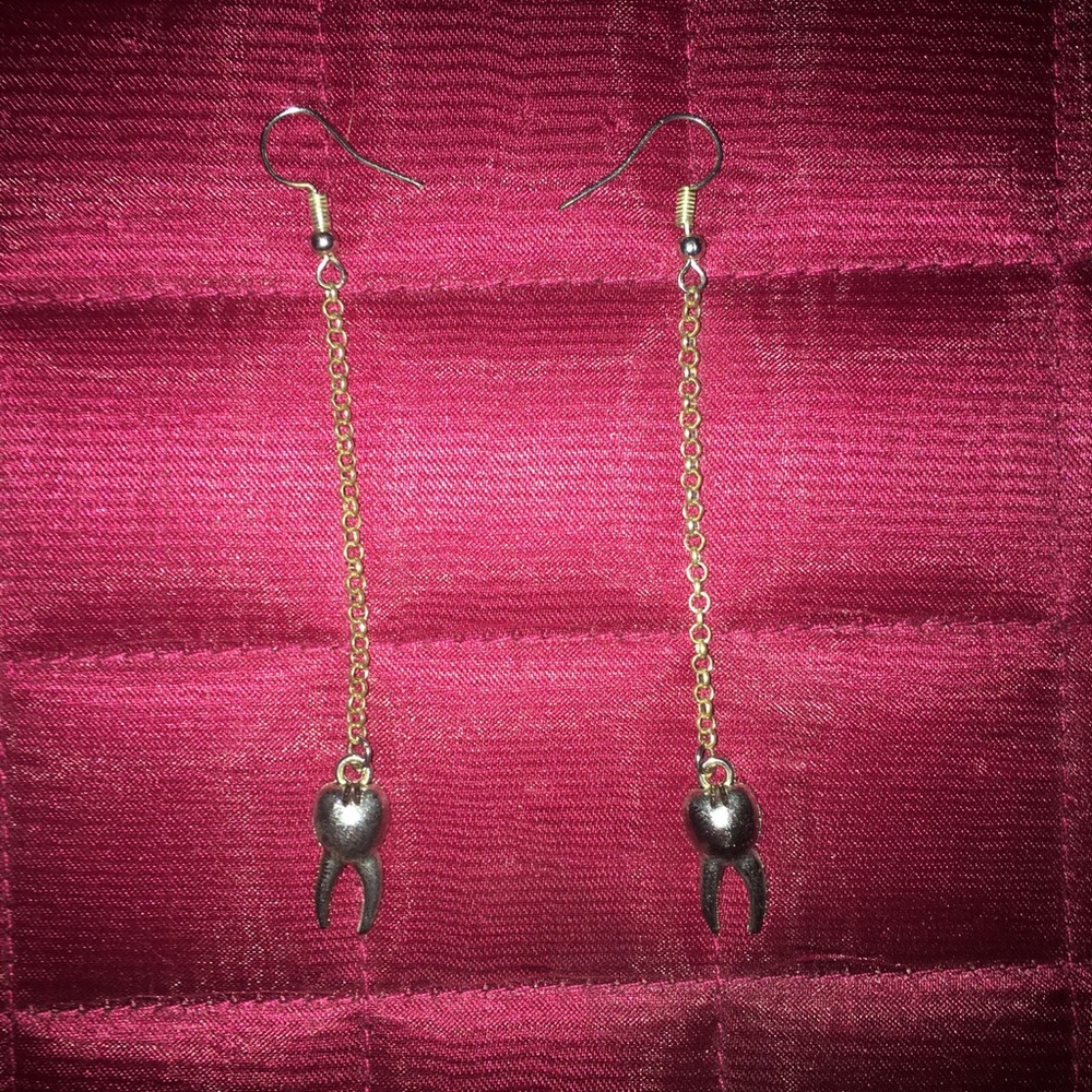 Teeth dangle earrings